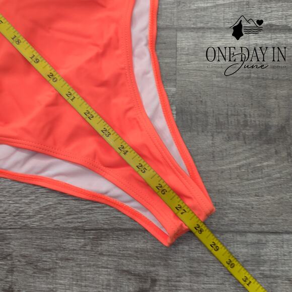 SweatyRocks Deep V Tie Wrap One Piece Swimsuit Size XL - Picture 3 of 4